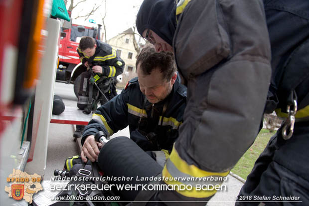 20180401 Brand in einer Wohnhausanlage im Ortsteil Baden Weikersdorf am Ostersonntag  Foto: © Stefan Schneider BFKDO BADEN