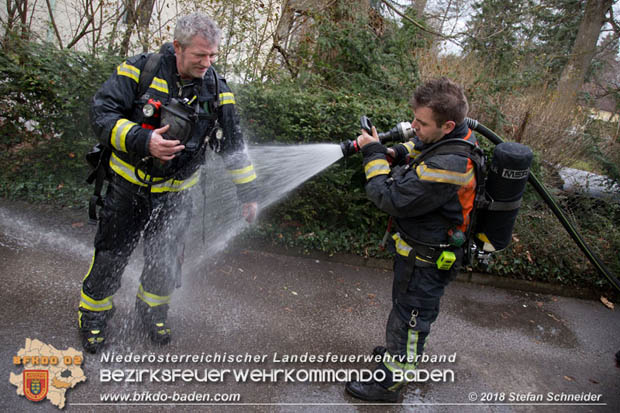 20180401 Brand in einer Wohnhausanlage im Ortsteil Baden Weikersdorf am Ostersonntag  Foto: © Stefan Schneider BFKDO BADEN