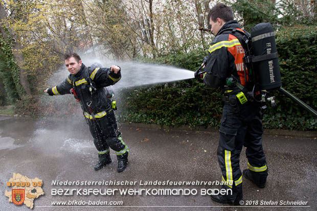 20180401 Brand in einer Wohnhausanlage im Ortsteil Baden Weikersdorf am Ostersonntag  Foto: © Stefan Schneider BFKDO BADEN