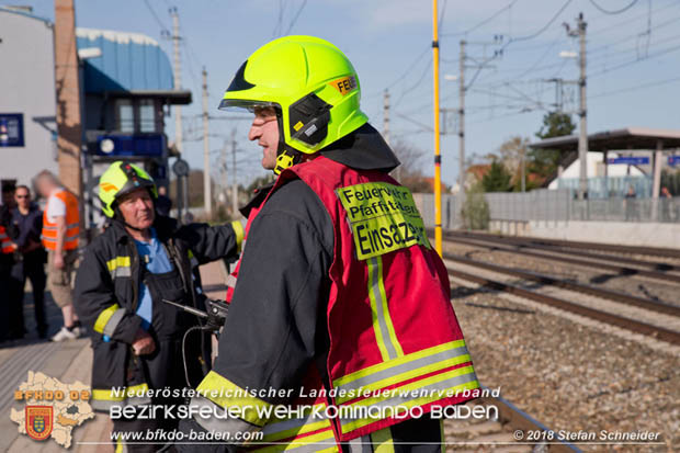 20180414 Brand mehrerer Güterwaggons im Bahnhof Pfaffstätten  Foto: © Stefan Schneider BFKDO BADEN