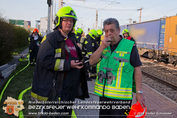 20180414 Brand mehrerer Güterwaggons im Bahnhof Pfaffstätten  Foto: © Stefan Schneider BFKDO BADEN