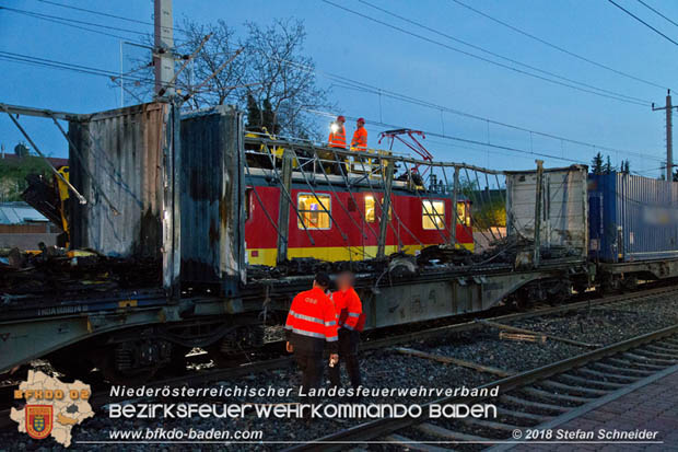 20180414 Brand mehrerer Güterwaggons im Bahnhof Pfaffstätten  Foto: © Stefan Schneider BFKDO BADEN