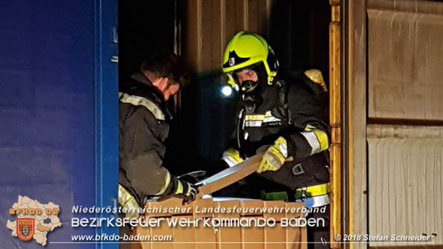 20180414 Brand mehrerer Güterwaggons im Bahnhof Pfaffstätten  Foto: © Stefan Schneider BFKDO BADEN
