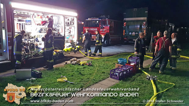 20180414 Brand mehrerer Güterwaggons im Bahnhof Pfaffstätten  Foto: © Stefan Schneider BFKDO BADEN