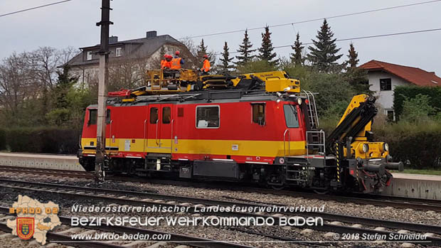 20180414 Brand mehrerer Güterwaggons im Bahnhof Pfaffstätten  Foto: © Stefan Schneider BFKDO BADEN