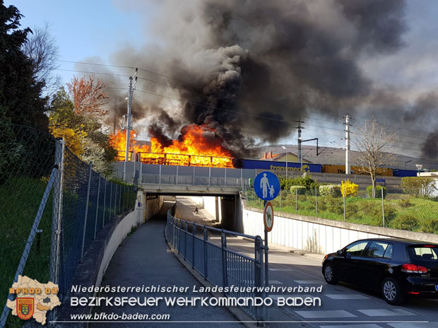 20180414 Brand mehrerer Güterwaggons im Bahnhof Pfaffstätten  Foto: © Privat zVg