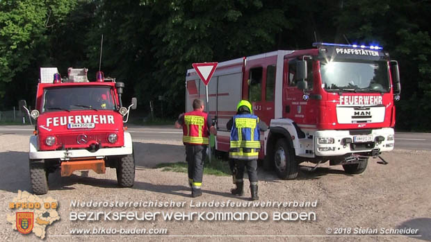 20180505 Feuerwehr Pfaffstätten unterstützt Rettungsdienst bei Person in Notlage  Foto: Stefan Schneider BFK Baden