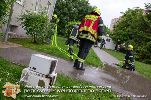 20180515 Brand in einer Badener Wohnhausanlage im Ortsteil Leesdorf  Foto: © Stefan Schneider BFK BADEN