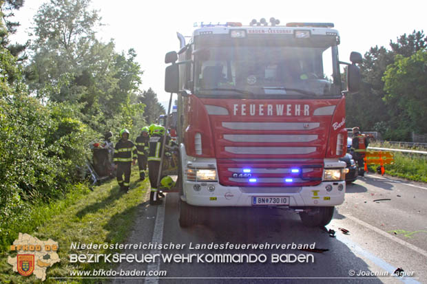 20180518 Verkehrsunfall mit Personenrettung auf der Badener Umfahrungsstraße LB210 Foto: © Joachim Zagler BFK BADEN 20180518 Verkehrsunfall mit Personenrettung auf der Badener Umfahrungsstraße LB210 Foto: © Joachim Zagler BFK BADEN