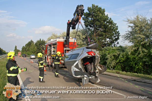 20180518 Verkehrsunfall mit Personenrettung auf der Badener Umfahrungsstraße LB210 Foto: © Joachim Zagler BFK BADEN 20180518 Verkehrsunfall mit Personenrettung auf der Badener Umfahrungsstraße LB210 Foto: © Joachim Zagler BFK BADEN