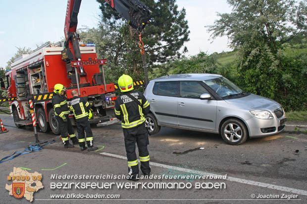 20180518 Verkehrsunfall mit Personenrettung auf der Badener Umfahrungsstraße LB210  Foto: © Joachim Zagler BFK BADEN