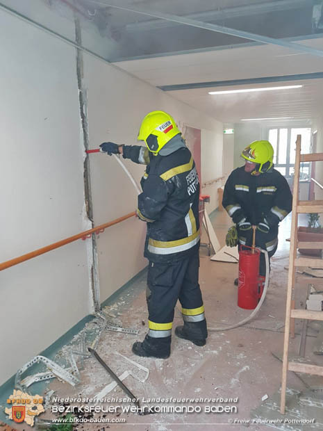 20180523 Dehnfugenbrand in Pottendorf Foto: © Pfingstl FF Pottendorf 20180523 Dehnfugenbrand in Pottendorf Foto: © Pfingstl FF Pottendorf