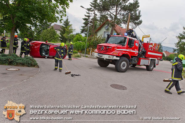 20180524 Verkehrsunfall mit Unfallgegnerflucht mitten im Tribuswinkler Wohngebiet  Foto: © Stefan Schneider