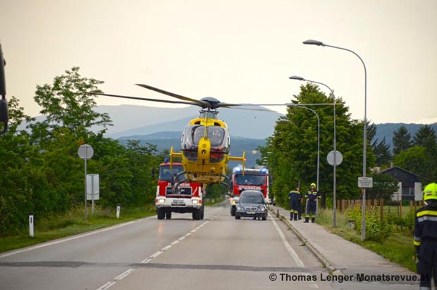 20180527 Verkehrsunfall auf der LB18 Höhe Schönau a.d.Triesting Foto: © Thomas Lenger Monatsrevue.at 20180527 Verkehrsunfall auf der LB18 Höhe Schönau a.d.Triesting Foto: © Thomas Lenger Monatsrevue.at