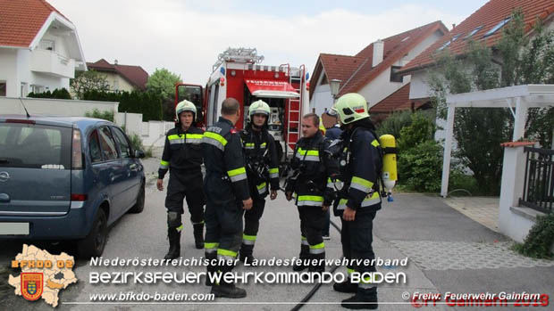 20180528 Fahrzeugbrand in Gainfarn Foto: © FF Gainfarn 2018 20180528 Fahrzeugbrand in Gainfarn Foto: © FF Gainfarn 2018