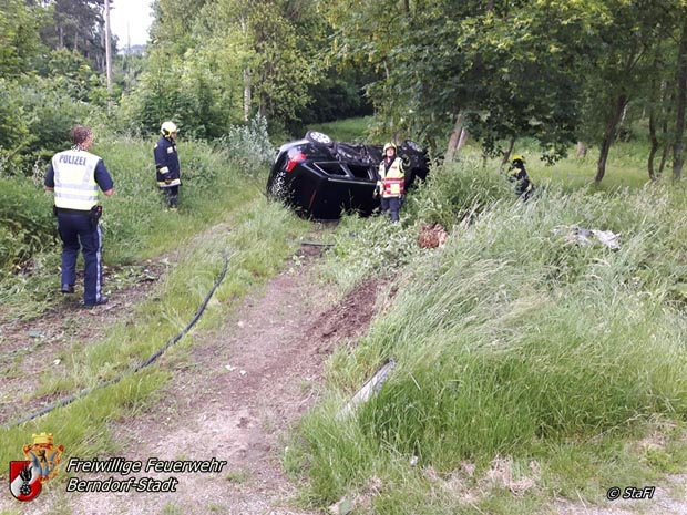 20180531 Verkehrsunfall bei Berndorf Foto: © Florian Stadler FF Berndorf-Stadt 20180531 Verkehrsunfall bei Berndorf Foto: © Florian Stadler FF Berndorf-Stadt