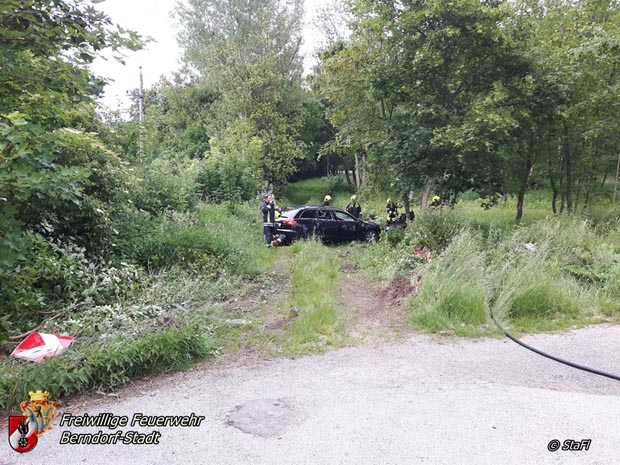 20180531 Verkehrsunfall bei Berndorf Foto: © Florian Stadler FF Berndorf-Stadt 20180531 Verkehrsunfall bei Berndorf Foto: © Florian Stadler FF Berndorf-Stadt