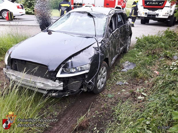 20180531 Verkehrsunfall bei Berndorf Foto: © Florian Stadler FF Berndorf-Stadt 20180531 Verkehrsunfall bei Berndorf Foto: © Florian Stadler FF Berndorf-Stadt