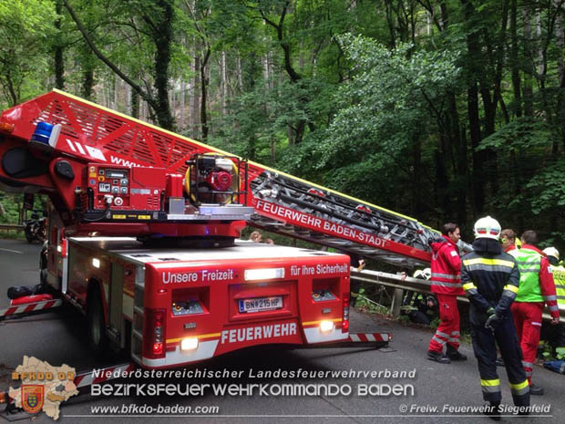 20180609 Schwerer Motorradunfall auf der L2099 Roental/Siegenfeld Foto: © FF Siegenfeld 20180609 Schwerer Motorradunfall auf der L2099 Roental/Siegenfeld Foto: © FF Siegenfeld