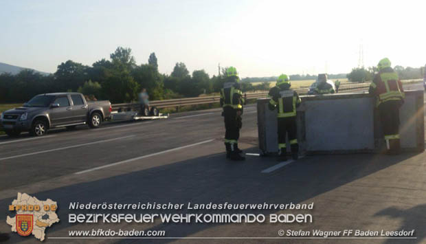 20180610 Verlorenes Stromaggregat auf der A2 Suedautobahn Foto: © Stefan Wagner FF Baden-Leesdorf 20180610 Verlorenes Stromaggregat auf der A2 Suedautobahn Foto: © Stefan Wagner FF Baden-Leesdorf