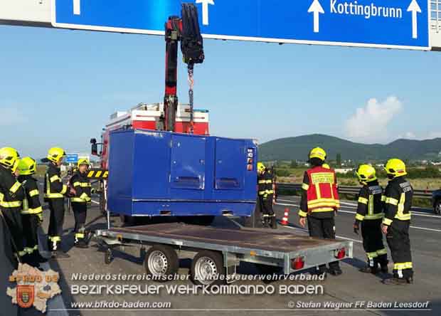 20180610 Verlorenes Stromaggregat auf der A2 Suedautobahn Foto: © Stefan Wagner FF Baden-Leesdorf 20180610 Verlorenes Stromaggregat auf der A2 Suedautobahn Foto: © Stefan Wagner FF Baden-Leesdorf