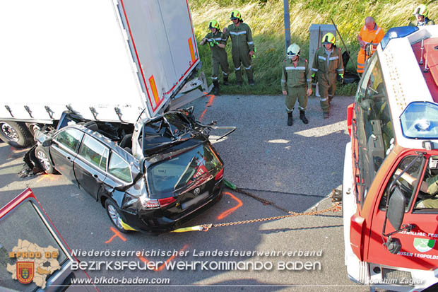 20180618 Schwerer Verkehrsunfall auf der A21 bei Alland (Bezirk Baden)  Foto: © Joachim Zagler FF Alland