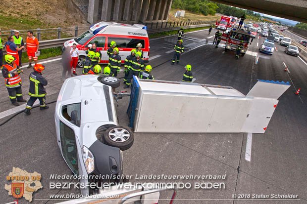20180624 Verkehrsunfall auf der A2 bei Baden Richtung Wien  Foto: © Stefan Schneider BFK Baden