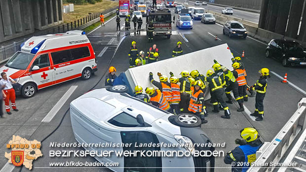 20180624 Verkehrsunfall auf der A2 bei Baden Richtung Wien  Foto: © Stefan Schneider BFK Baden