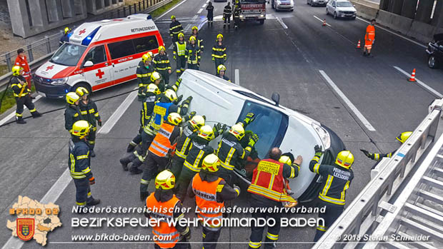 20180624 Verkehrsunfall auf der A2 bei Baden Richtung Wien  Foto: © Stefan Schneider BFK Baden