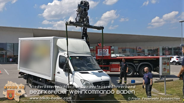 20180621 Klein Lkw Bergung in Traiskirchen  Foto: © Freiwillige Feuerwehr Traiskirchen-Stadt