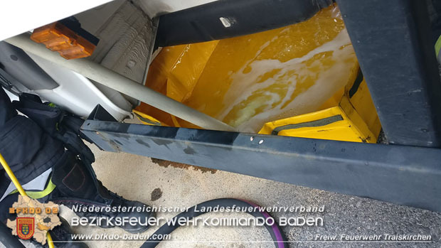 20180621 Klein Lkw Bergung in Traiskirchen  Foto: © Freiwillige Feuerwehr Traiskirchen-Stadt