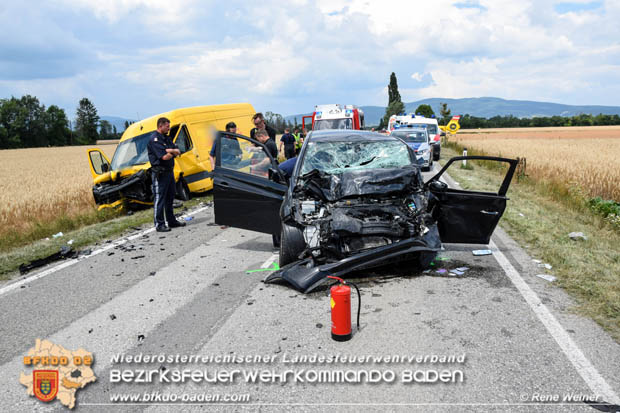 20180626 Verkehrsunfall auf der L156 zwischen Trumau und Traiskirchen Foto: © Rene Weiner BFK Baden 20180626 Verkehrsunfall auf der L156 zwischen Trumau und Traiskirchen Foto: © Rene Weiner BFK Baden