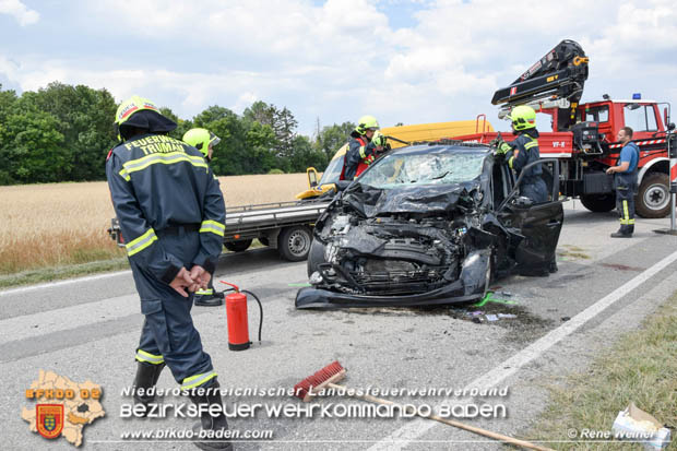 20180626 Verkehrsunfall auf der L156 zwischen Trumau und Traiskirchen Foto: © Rene Weiner BFK Baden 20180626 Verkehrsunfall auf der L156 zwischen Trumau und Traiskirchen Foto: © Rene Weiner BFK Baden
