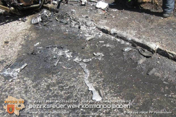 20180702 Motorrad nach Sturz ausgebrannt Foto: ASB ÖA Markus Hackl 20180702 Motorrad nach Sturz ausgebrannt Foto: ASB ÖA Markus Hackl
