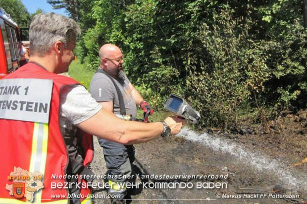 20180702 Motorrad nach Sturz ausgebrannt Foto: ASB ÖA Markus Hackl 20180702 Motorrad nach Sturz ausgebrannt Foto: ASB ÖA Markus Hackl