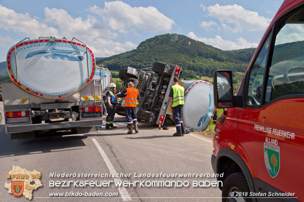 20180703 Lkw Bergung LB210 Alland -Mayerling Foto: © Stefan Schneider 20180703 Lkw Bergung LB210 Alland -Mayerling Foto: © Stefan Schneider