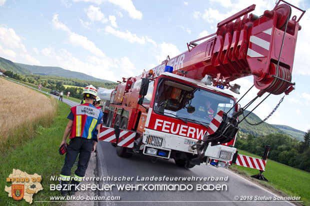 20180703 Lkw Bergung LB210 Alland -Mayerling Foto: © Stefan Schneider 20180703 Lkw Bergung LB210 Alland -Mayerling Foto: © Stefan Schneider