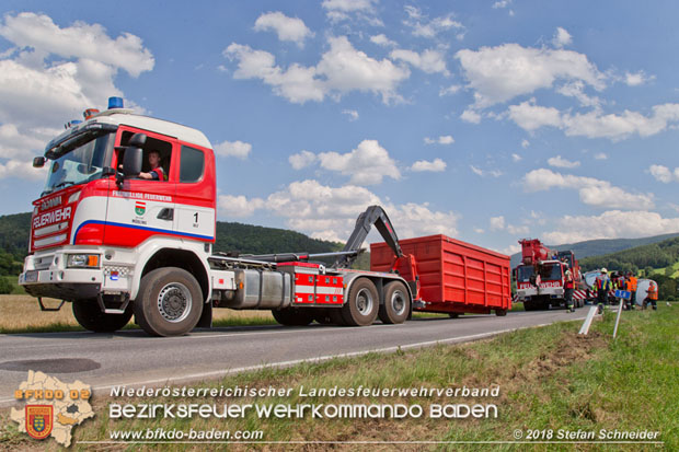 20180703 Lkw Bergung LB210 Alland -Mayerling Foto: © Stefan Schneider 20180703 Lkw Bergung LB210 Alland -Mayerling Foto: © Stefan Schneider