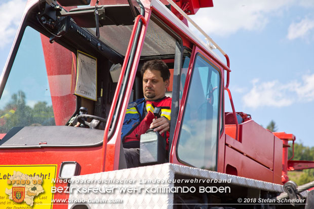 20180703 Lkw Bergung LB210 Alland -Mayerling Foto: © Stefan Schneider 20180703 Lkw Bergung LB210 Alland -Mayerling Foto: © Stefan Schneider