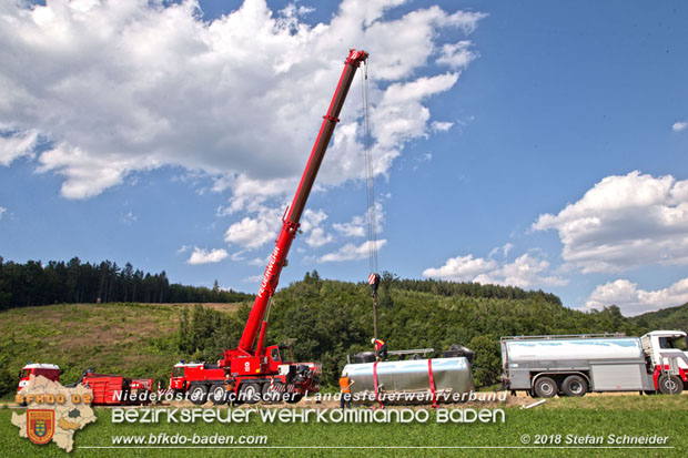 20180703 Lkw Bergung LB210 Alland -Mayerling Foto: © Stefan Schneider 20180703 Lkw Bergung LB210 Alland -Mayerling Foto: © Stefan Schneider