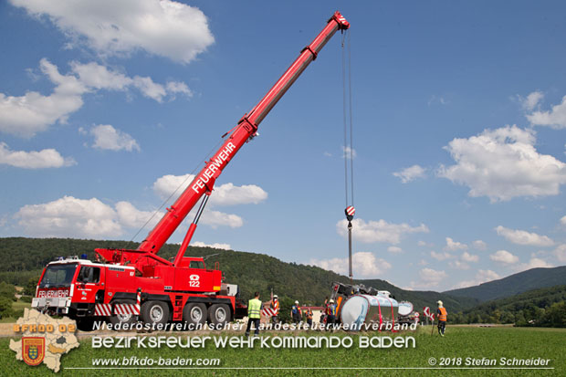20180703 Lkw Bergung LB210 Alland -Mayerling Foto: © Stefan Schneider 20180703 Lkw Bergung LB210 Alland -Mayerling Foto: © Stefan Schneider