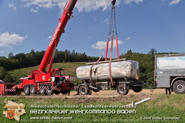 20180703 Lkw Bergung LB210 Alland -Mayerling Foto: © Stefan Schneider 20180703 Lkw Bergung LB210 Alland -Mayerling Foto: © Stefan Schneider