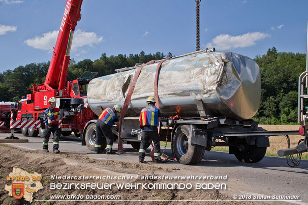 20180703 Lkw Bergung LB210 Alland -Mayerling Foto: © Stefan Schneider 20180703 Lkw Bergung LB210 Alland -Mayerling Foto: © Stefan Schneider