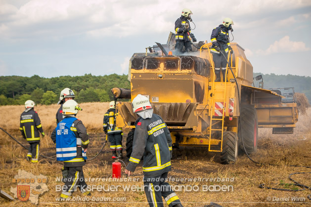 20180715 Mähdrescherbrand Gainfarn - Foto: Daniel Wirth