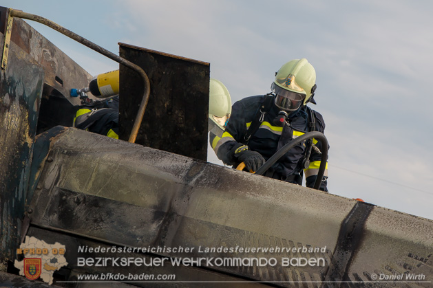20180715 Mähdrescherbrand Gainfarn - Foto: Daniel Wirth 20180715 Mähdrescherbrand Gainfarn - Foto: Daniel Wirth