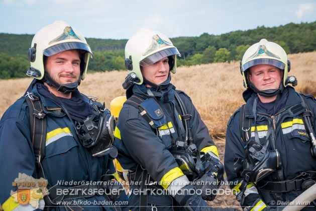 20180715 Mähdrescherbrand Gainfarn - Foto: Daniel Wirth