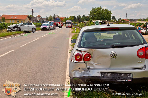 20180726 Verkehrsunfall auf der Weinbergstraße Pfaffstätten Foto: © Stefan Schneider 20180726 Verkehrsunfall auf der Weinbergstraße Pfaffstätten Foto: © Stefan Schneider
