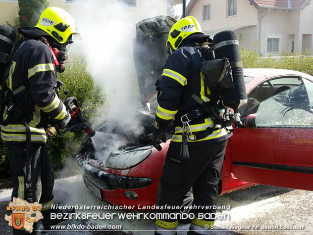 20180728 Fahrzeugbrand in Baden Ortsteil Leesdorf Foto: © Stefan Wagner FF Baden-Leesdorf 20180728 Fahrzeugbrand in Baden Ortsteil Leesdorf Foto: © Stefan Wagner FF Baden-Leesdorf