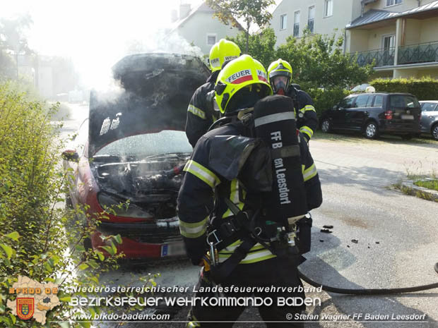 20180728 Fahrzeugbrand in Baden Ortsteil Leesdorf Foto: © Stefan Wagner FF Baden-Leesdorf 20180728 Fahrzeugbrand in Baden Ortsteil Leesdorf Foto: © Stefan Wagner FF Baden-Leesdorf