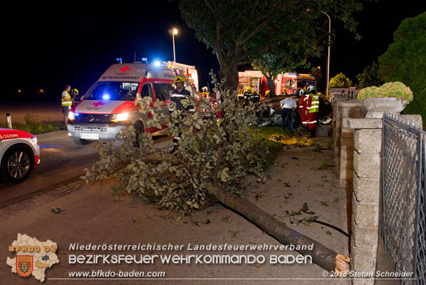 20180730 Verkehrsunfall mit Personenrettung in Pottendorf  Foto: © Stefan Schneider